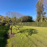 Дом отдыха T3 Cozy Old House With Xl Garden