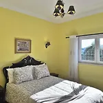 T3 Cozy Old House With Xl Garden Borralha