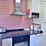 Дом отдыха T3 Cozy Old House With Xl Garden