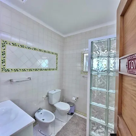 Casa vacanze T3 Cozy Old House With Xl Garden Borralha