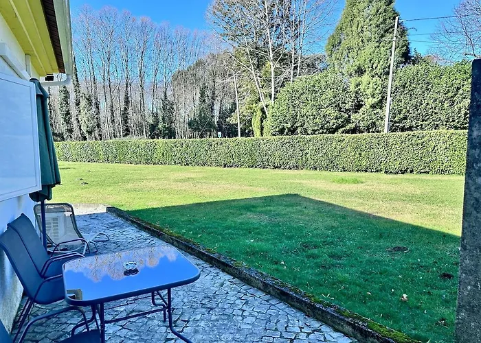 T3 Cozy Old House With Xl Garden * Borralha