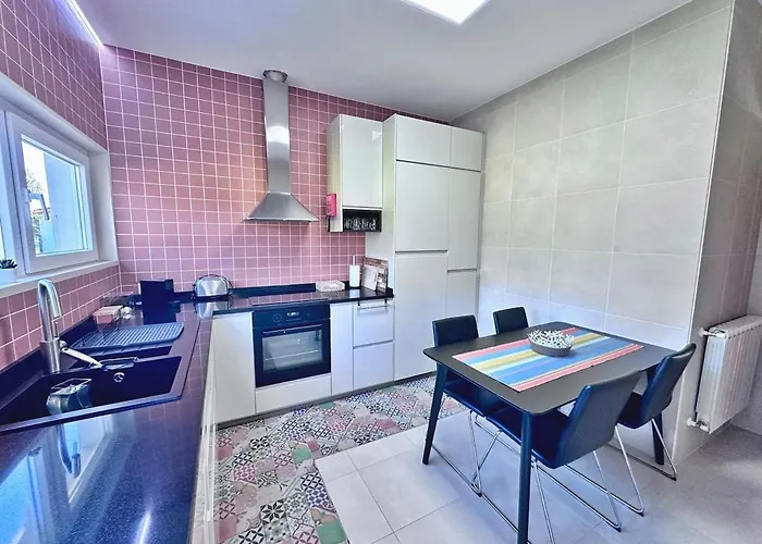 T3 Cozy Old House With Xl Garden *