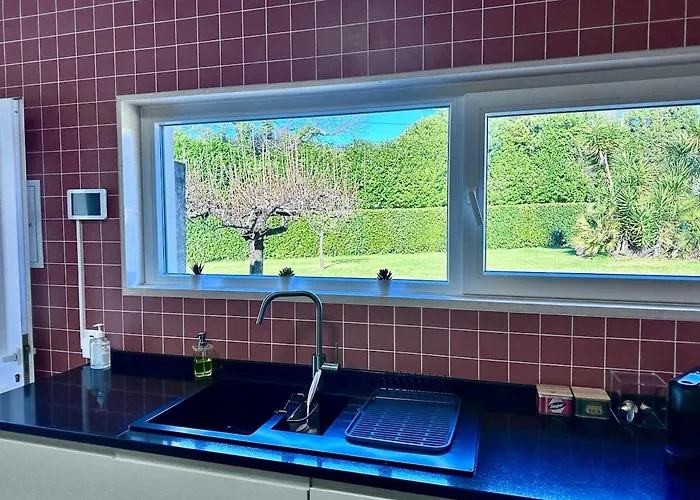 T3 Cozy Old House With Xl Garden Tatil Evi *